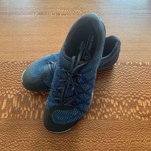 Merrell Blue Trail Glove 4 sz 10